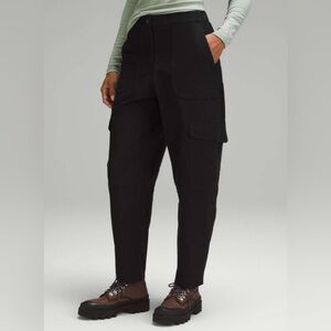 Lululemon Light Utilitech Cargo Pocket High-Rise Black Pants Size 28